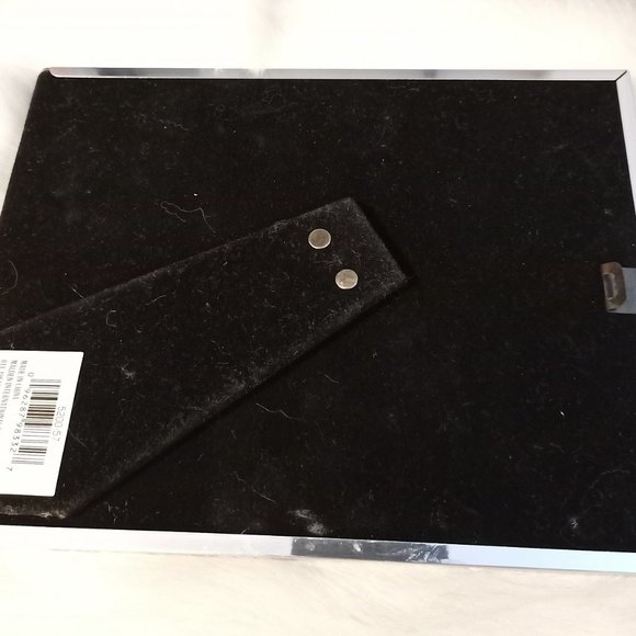 Four Frames Two Pictures Good Condition - Picture 3 of 7